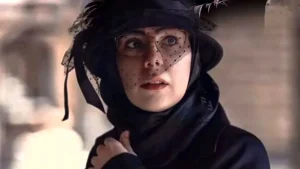 زمان پخش «یک قاب» | مومو بچه مهندس ۳ در کنار برج ایفل